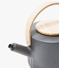 Load image into Gallery viewer, Quisque Teapot
